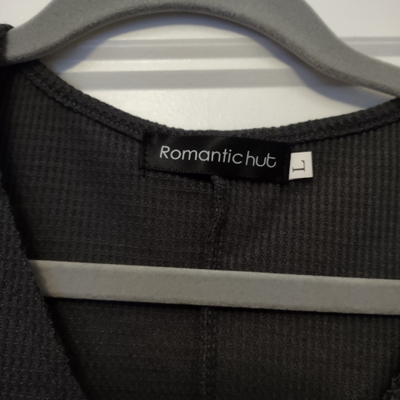 Romantic Hut Ladies Blouse (New in bag) - Picture 4 of 4